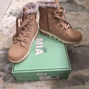 Mia Stylish Boots